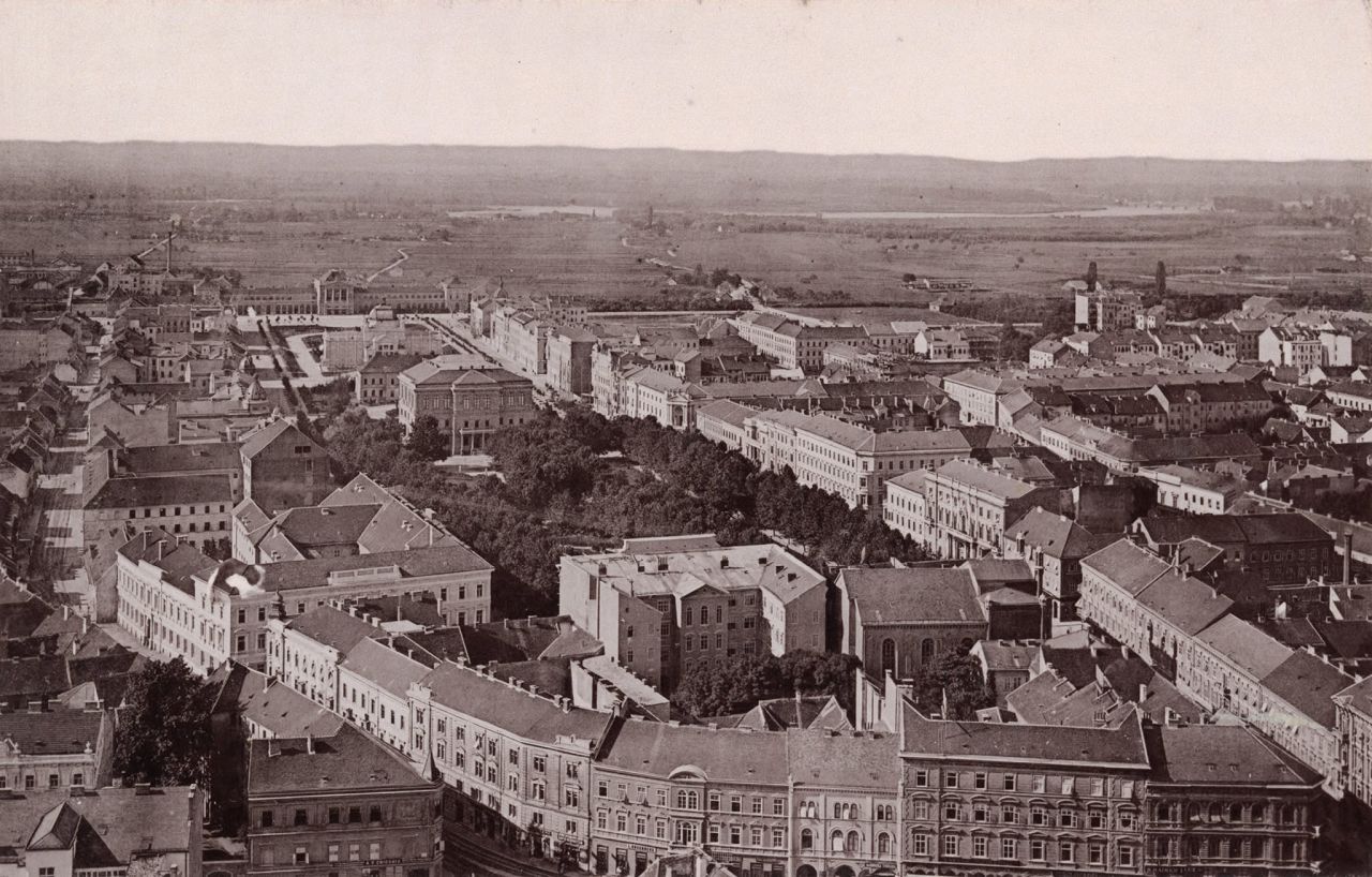 Panorama Zagreba oko 1900. godine. Pogled prema jugu